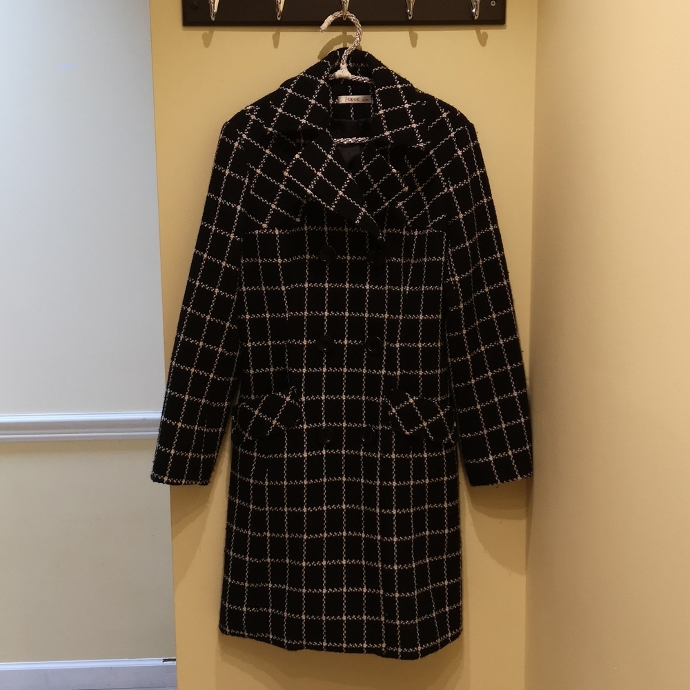 Fall coat 50% wool black and white